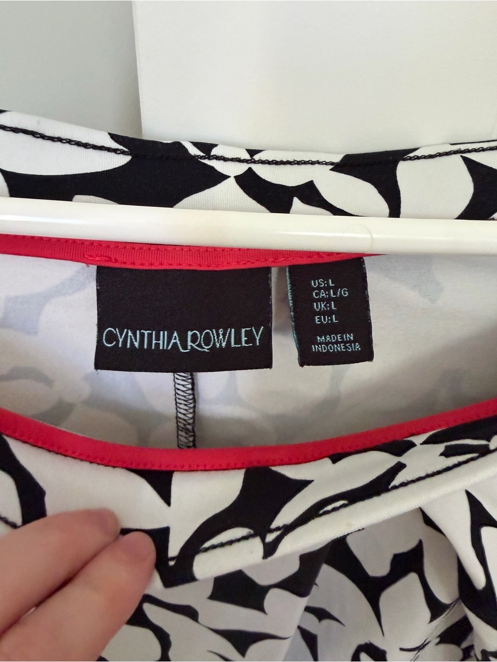 Cynthia Rowley Black & White Floral Skirt - Picture 3 of 4